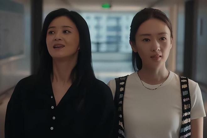 侯岩松的演技蒋欣的脸蛋童瑶的衣品必一运动央视《四喜》出圈理由:(图3) 侯岩松的演技蒋欣的脸蛋童瑶的衣品必一运动央视《四喜》出圈理由:(图3)