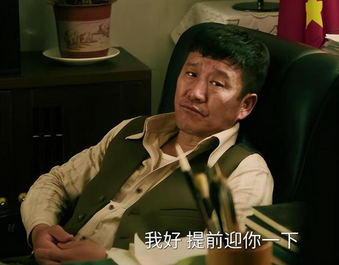 侯岩松的演技蒋欣的脸蛋童瑶的衣品必一运动央视《四喜》出圈理由：(图7)