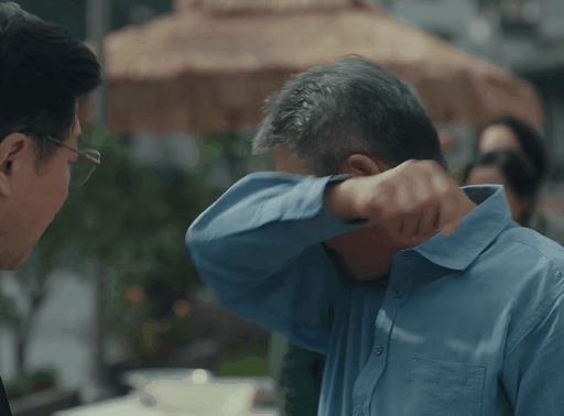 侯岩松的演技蒋欣的脸蛋童瑶的衣品必一运动央视《四喜》出圈理由:(图5) 侯岩松的演技蒋欣的脸蛋童瑶的衣品必一运动央视《四喜》出圈理由:(图5)